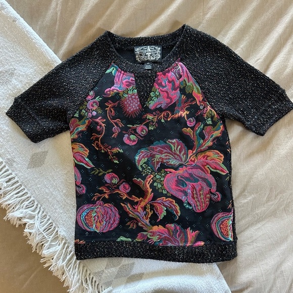 James Coviello Sweaters - James Coviello Knit and Embroidered Short Sleeve Sweater